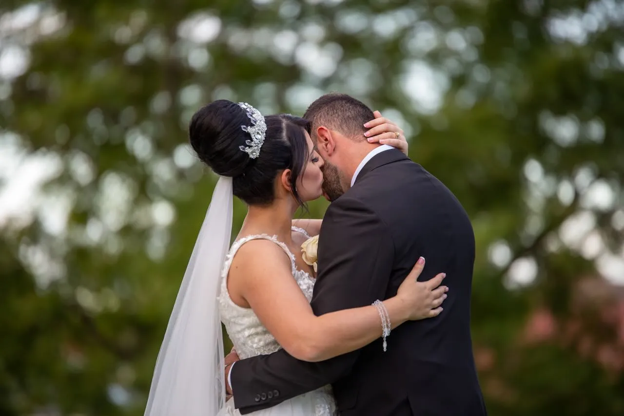 Des & Joe — Weddings photography by CRAVE